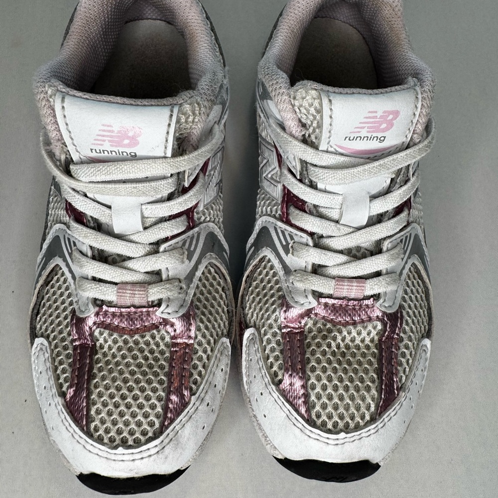 New Balance Little girl 530 Sneakers - White and Pink
